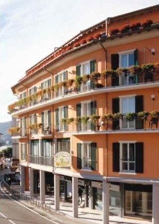 Hotel Residence Dei Fiori Baveno Zewnętrze zdjęcie