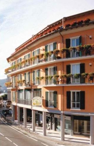 Hotel Residence Dei Fiori Baveno Zewnętrze zdjęcie