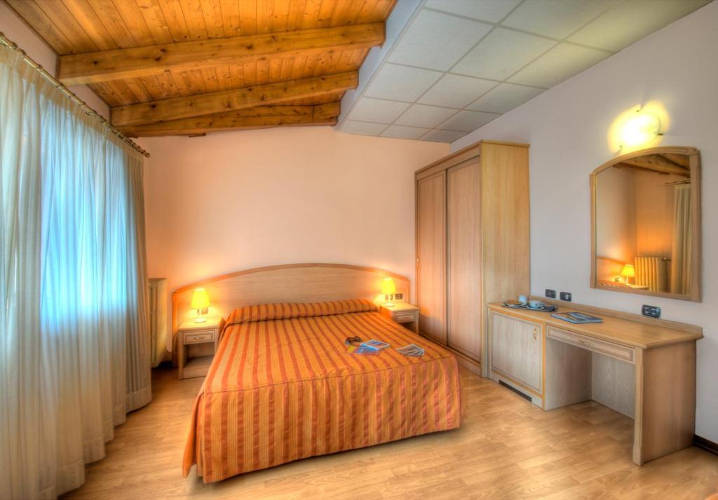 Hotel Residence Dei Fiori Baveno Pokój zdjęcie